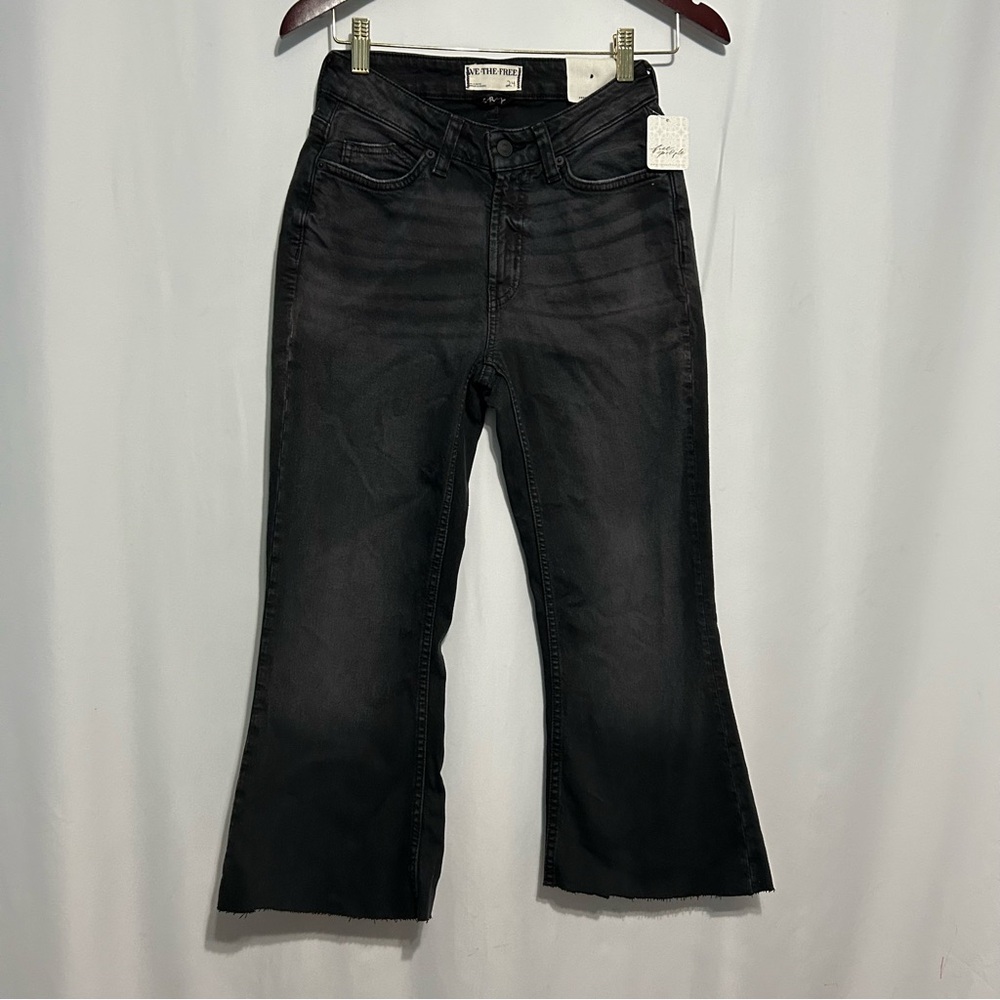 We The Free CRVY Vintage High Rise Flare sz 24 Raw Hem altered** New With tags